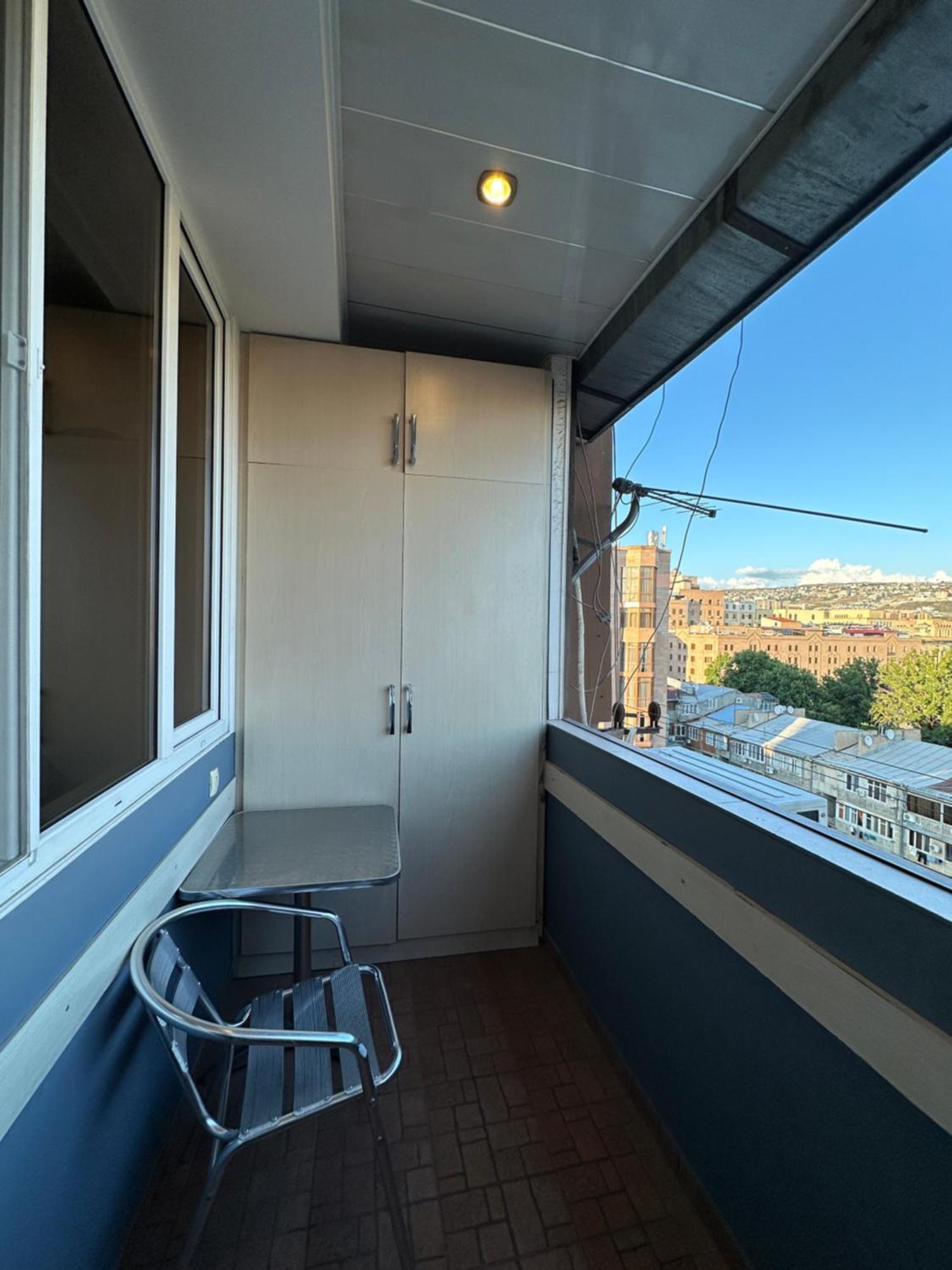 Yeznik Koghbatsi - Amiryan Crossroads 1 Bedroom Comfy Apartment With Balcony Ko100 เยเรวาน ภายนอก รูปภาพ