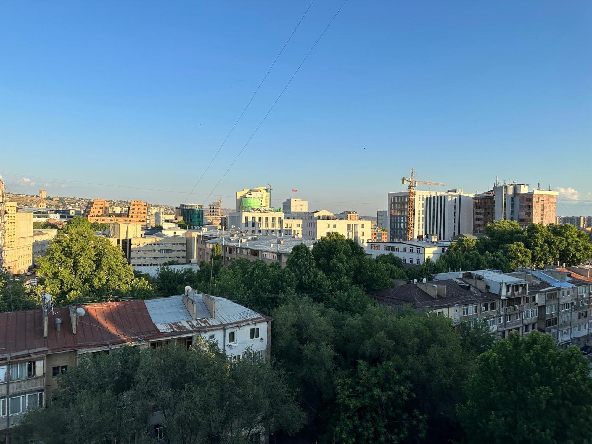 Yeznik Koghbatsi - Amiryan Crossroads 1 Bedroom Comfy Apartment With Balcony Ko100 เยเรวาน ภายนอก รูปภาพ